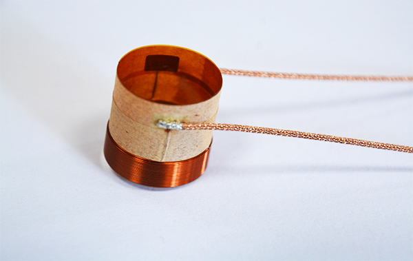 雙線并繞貼銅箔接導(dǎo)音圈